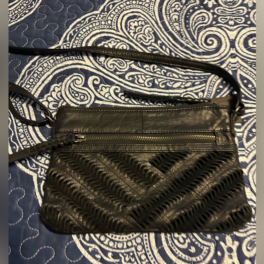 Day And Mood Black Adjustable Crossbody